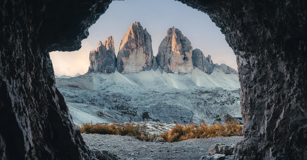 découvrez la grotte de baredine, un trésor naturel en croatie, célèbre pour ses formations rocheuses spectaculaires et sa biodiversité unique. explorez ses galeried impressionnantes et plongez dans un monde souterrain fascinant, parfait pour les aventuriers et les amateurs de nature.