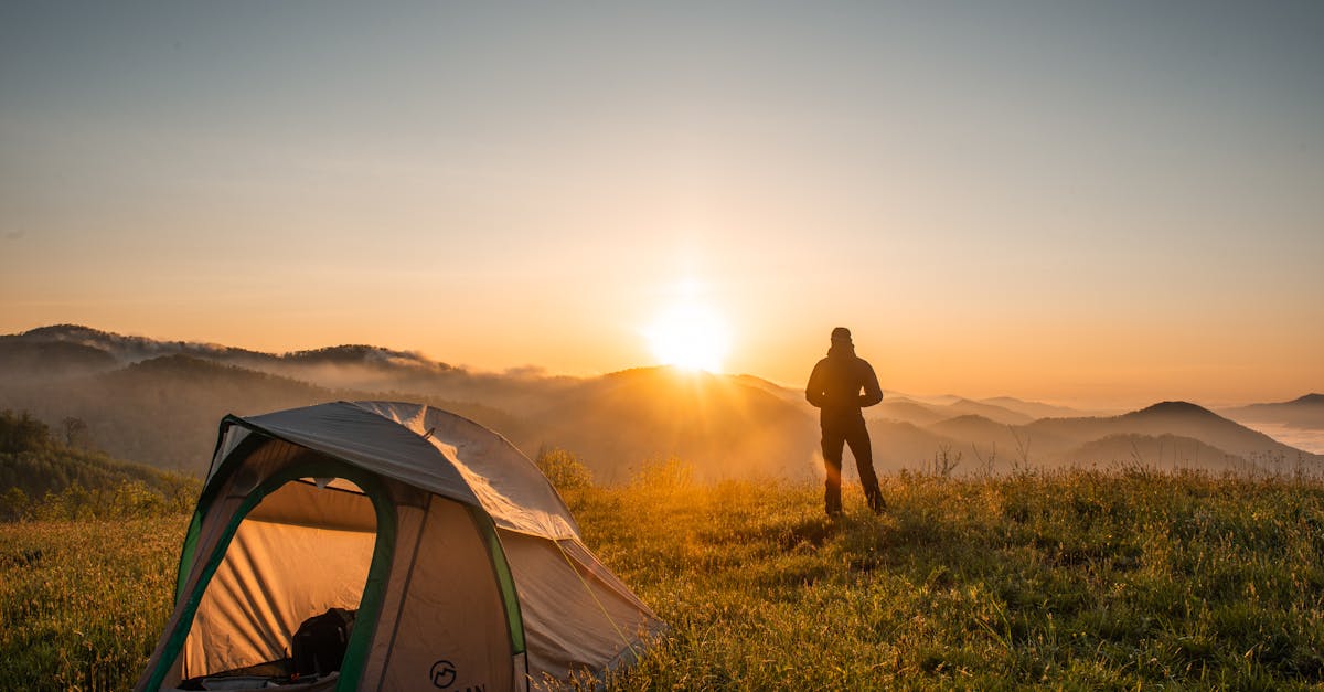 découvrez l'univers du camping, une expérience unique au cœur de la nature. profitez de moments inoubliables en plein air, entre détente et aventure, que ce soit en tente, en caravane ou en camping-car. partez à l'exploration des plus beaux sites naturels et créez des souvenirs mémorables en famille ou entre amis.